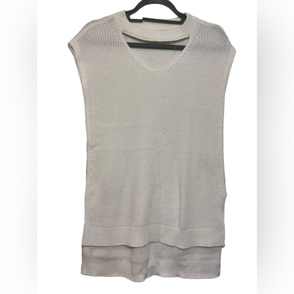 Moth by Anthropologie Cutout Sweater - Picture 2 of 8